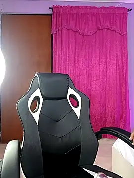 LunaaRosse online show from 12-14-25, 02:40