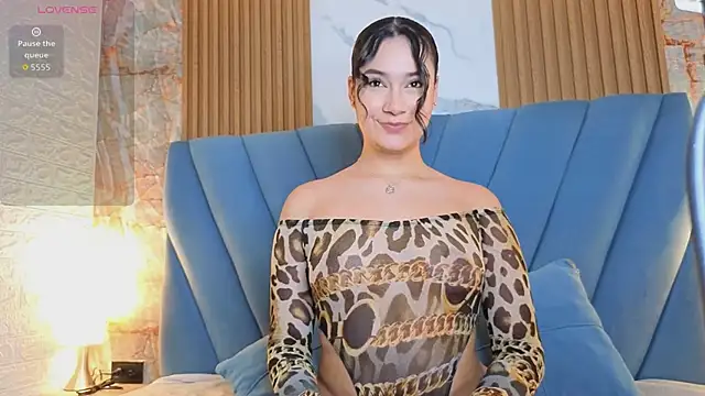 nathalia koch  online show from 04-30-26, 08:49