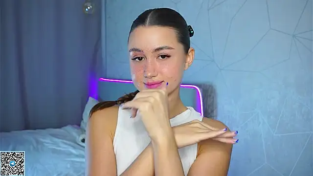 Snapshot of vvillywonka chatting on 09-29-25, 01:56 vvillywonka online show from 09-29-25, 01:56