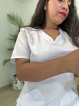 Ariana2017 online show from 02-08-26, 01:53