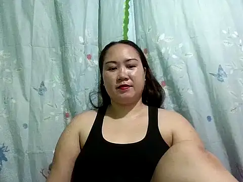 Snapshot of prettywetmom88 chatting on 10-13-25, 10:06 prettywetmom88 online show from 10-13-25, 10:06