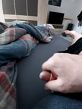 nikfu274 online show from 04-08-26, 07:43