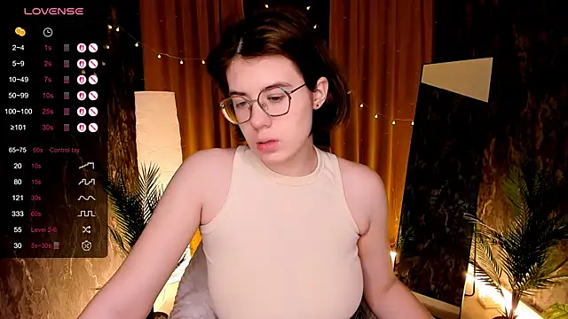 BellaCaress online show from 12-14-25, 02:18