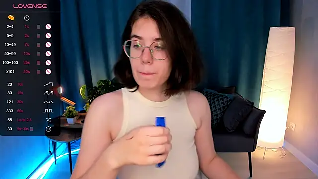 BellaCaress online show from 09-16-25, 02:45