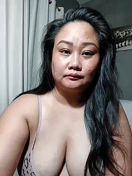 Snapshot of jengrey chatting on 03-02-26, 01:17 jengrey online show from 03-02-26, 01:17