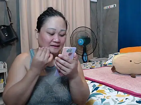 jengrey online show from 10-23-25, 01:15