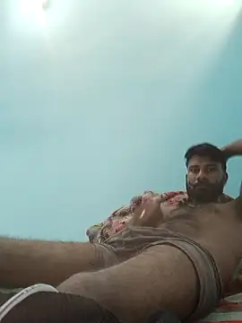 Snapshot of pppppp7811 chatting on 10-18-25, 09:33 pppppp7811 online show from 10-18-25, 09:33