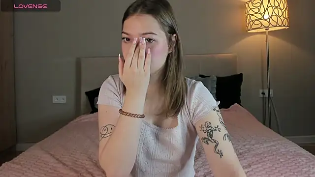 patriciapink online show from 11-30-25, 09:54