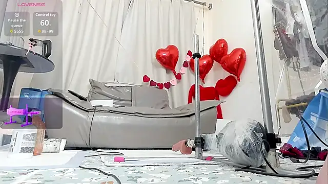 Snapshot of fox-yiyi chatting on 02-14-26, 08:03 fox-yiyi online show from 02-14-26, 08:03