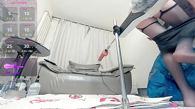 Snapshot of fox-yiyi chatting on 03-01-26, 12:05 fox-yiyi online show from 03-01-26, 12:05