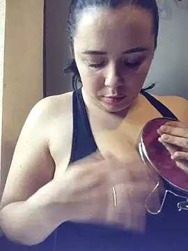 CutieMarine online show from 11-21-25, 12:15