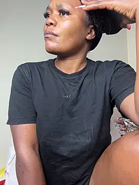 Kikie23 online show from 05-19-26, 02:40