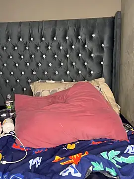 Kikie23 online show from 11-18-25, 08:56