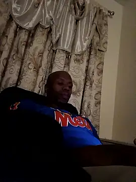 Snapshot of lathadon chatting on 01-17-26, 08:07 lathadon online show from 01-17-26, 08:07