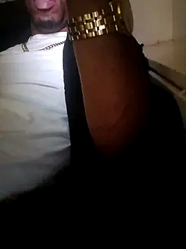 Snapshot of lathadon chatting on 01-18-26, 07:12 lathadon online show from 01-18-26, 07:12