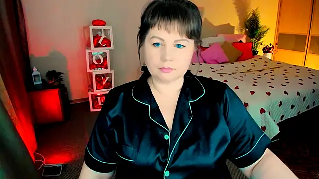 CrystaalStaar online show from 02-18-26, 07:32