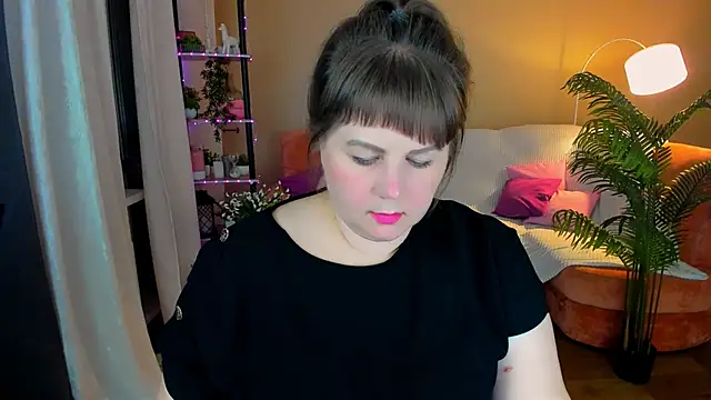 Snapshot of CrystaalStaar chatting on 10-13-25, 07:26 CrystaalStaar online show from 10-13-25, 07:26