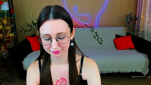 YourLovellyStory online show from 04-04-26, 12:34