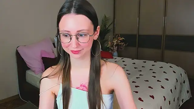 YourLovellyStory online show from 04-09-26, 11:27