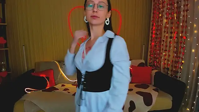 YourLovellyStory online show from 02-12-26, 04:29