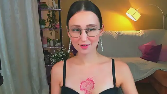 YourLovellyStory online show from 10-21-25, 05:34