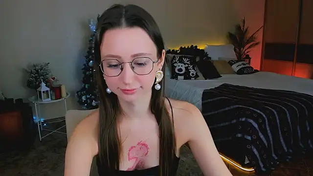 YourLovellyStory online show from 12-19-25, 09:33