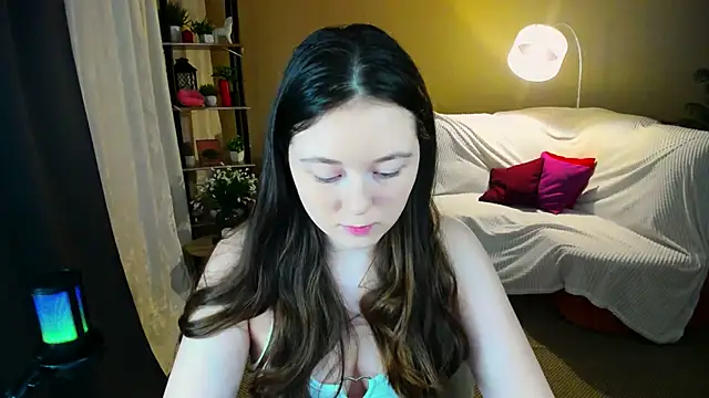 AlluringLookk online show from 03-06-26, 04:24