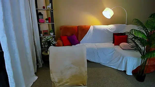 AlluringLookk online show from 02-20-26, 04:31