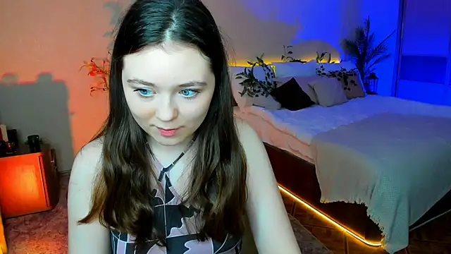 AlluringLookk online show from 11-26-25, 04:51