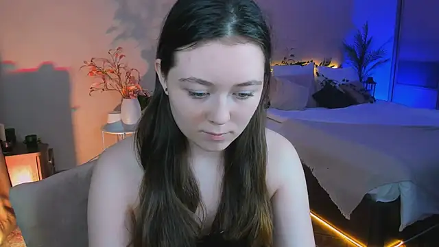 AlluringLookk online show from 11-23-25, 04:17