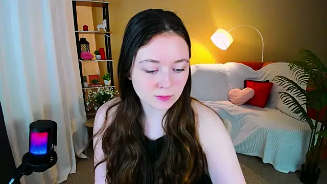 AlluringLookk online show from 02-27-26, 12:05