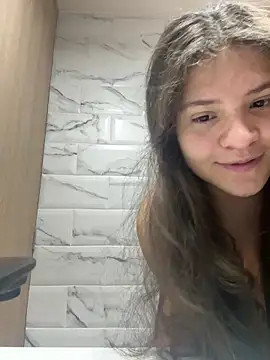 Emilyybennet  online show from 12-20-25, 09:39