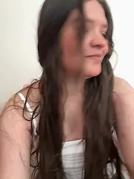 Emilyybennet  online show from 05-24-26, 07:25