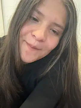 Emilyybennet  online show from 05-05-26, 02:14