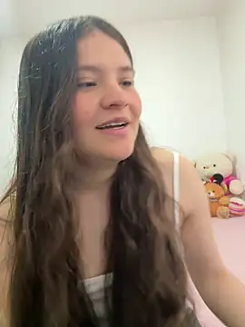 Emilyybennet  online show from 06-15-26, 09:25