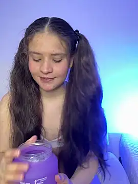 Emilyybennet  online show from 03-18-26, 02:58