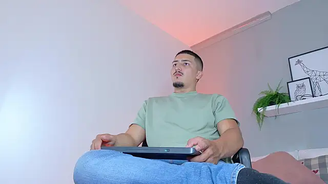 MrFox   online show from 12-17-25, 07:30