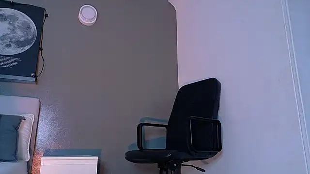 MrFox   online show from 09-26-25, 07:21