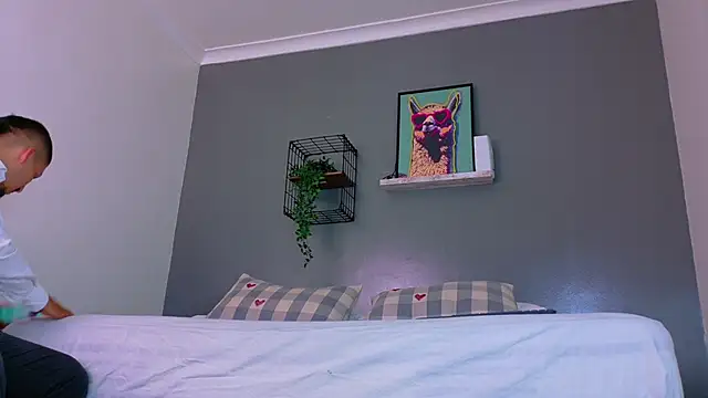 MrFox   online show from 03-28-26, 07:26