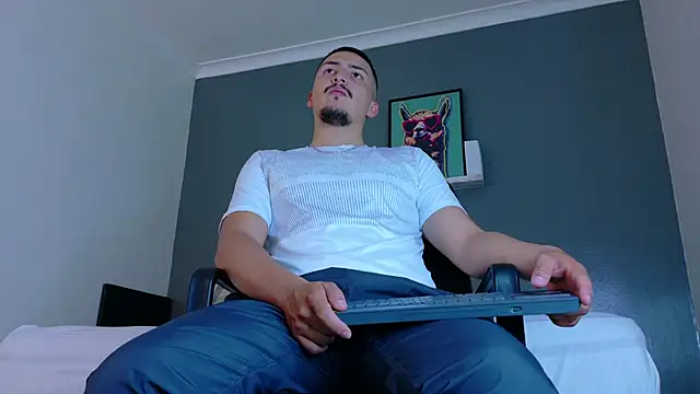 MrFox   online show from 03-23-26, 07:25