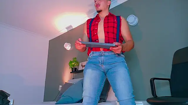 MrFox   online show from 10-16-25, 07:33