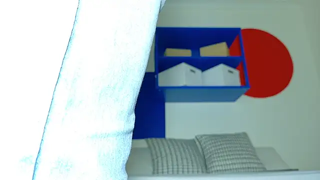 MrFox   online show from 10-15-25, 02:47