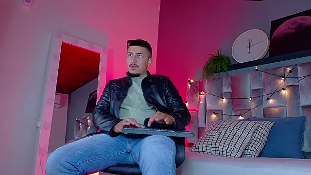 MrFox   online show from 02-19-26, 07:33