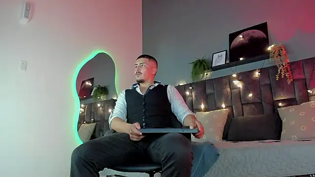 MrFox   online show from 02-07-26, 07:33