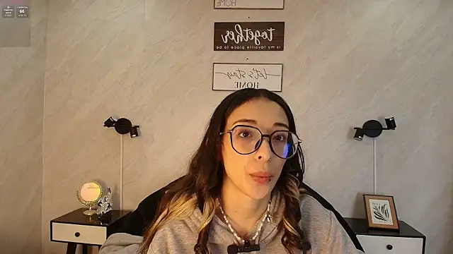 Emilia Bons online show from 02-24-26, 01:56