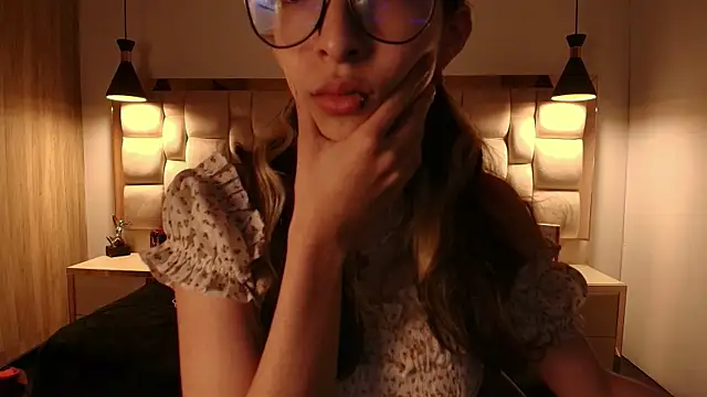 Emilia Bons online show from 02-23-26, 01:55