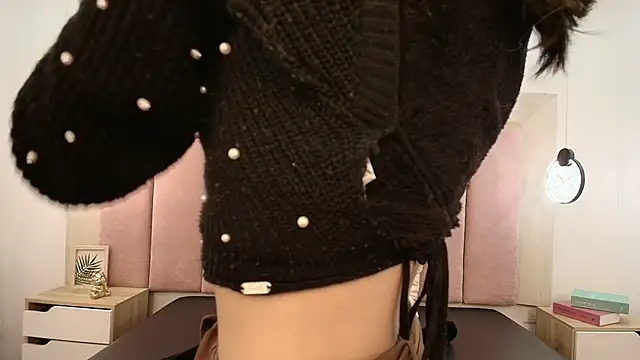 Emilia Bons online show from 09-09-25, 01:20