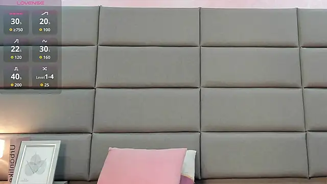 Emilia Bons online show from 03-12-26, 01:59