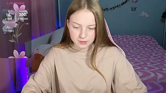 Snapshot of stefaniyaaa chatting on 10-08-25, 06:19 stefaniyaaa online show from 10-08-25, 06:19