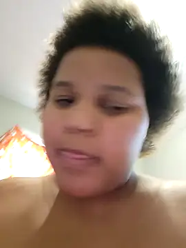 chocolate bella online show from 10-17-25, 06:32